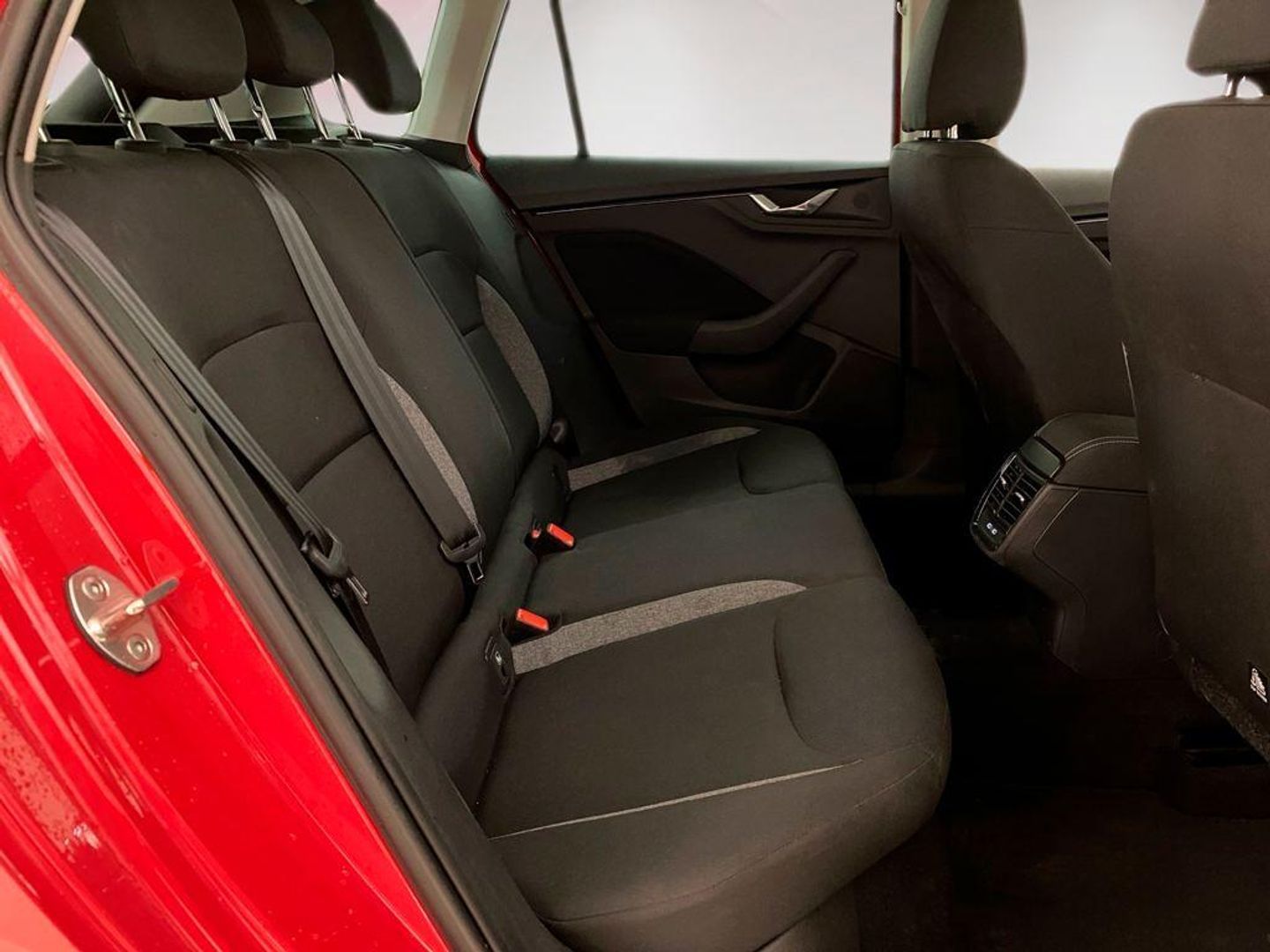 Skoda Kamiq 1.0 TSI Active 81 kW (110 CV)