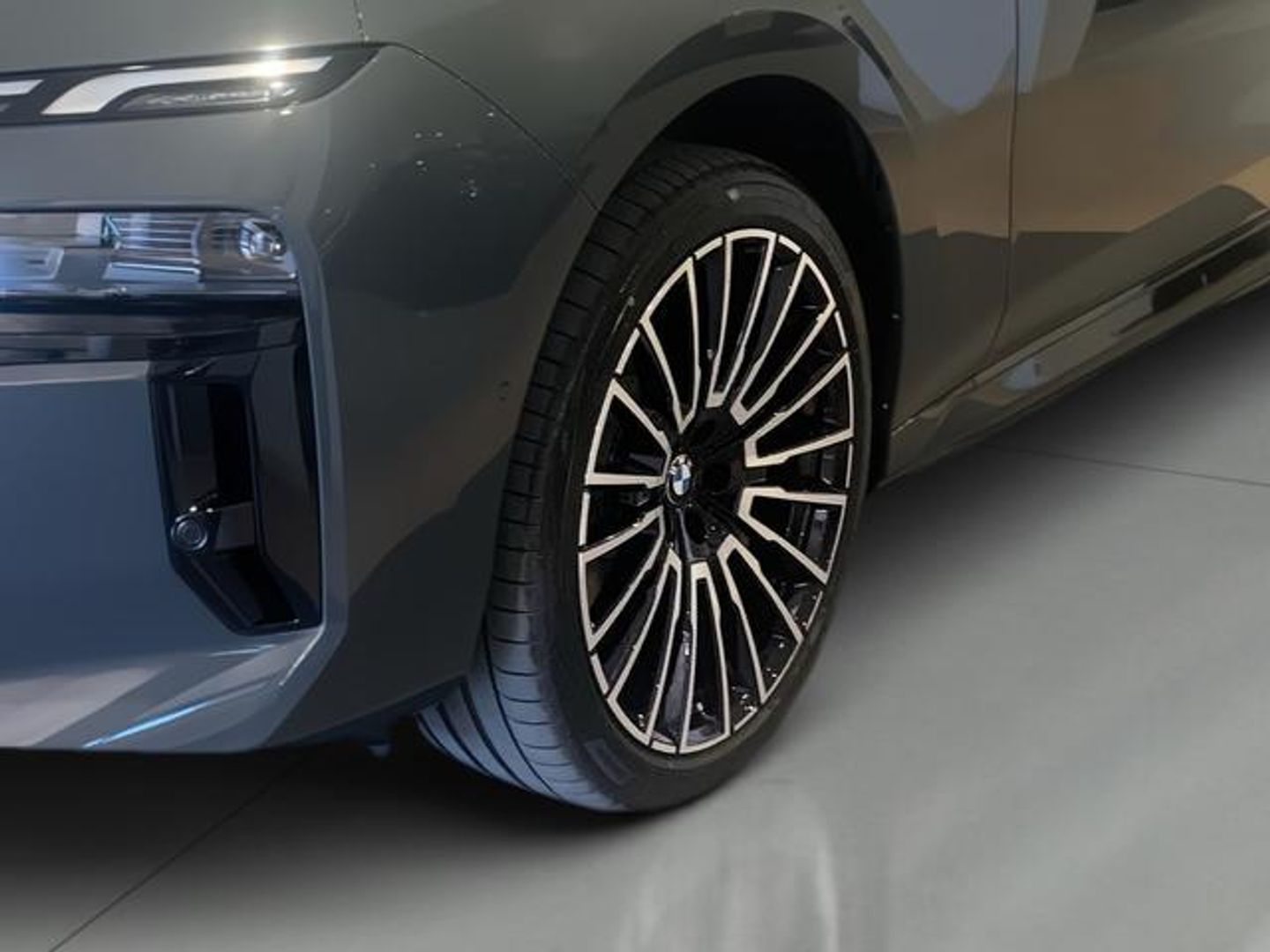 BMW i7 eDrive50 335 kW (455 CV)