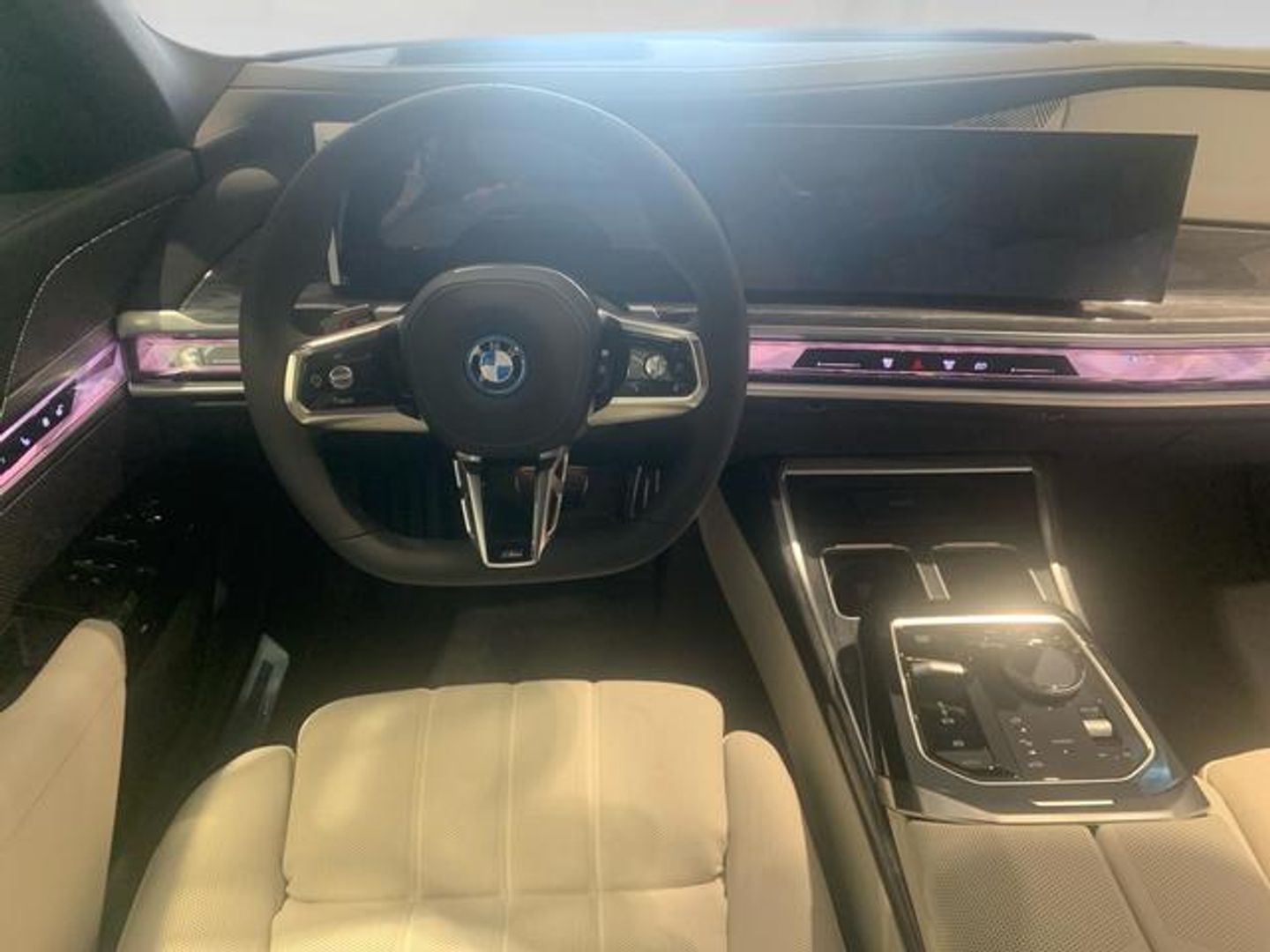 BMW i7 eDrive50 335 kW (455 CV)