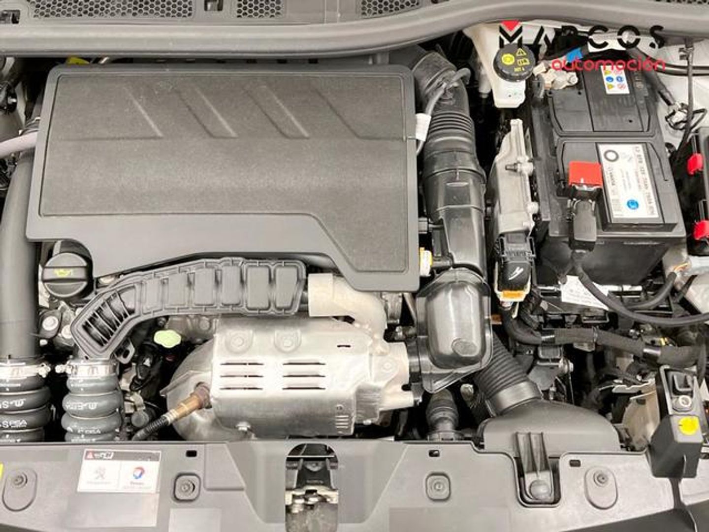 Peugeot 2008 PureTech 130 S&S Allure EAT8 96 kW (130 CV)