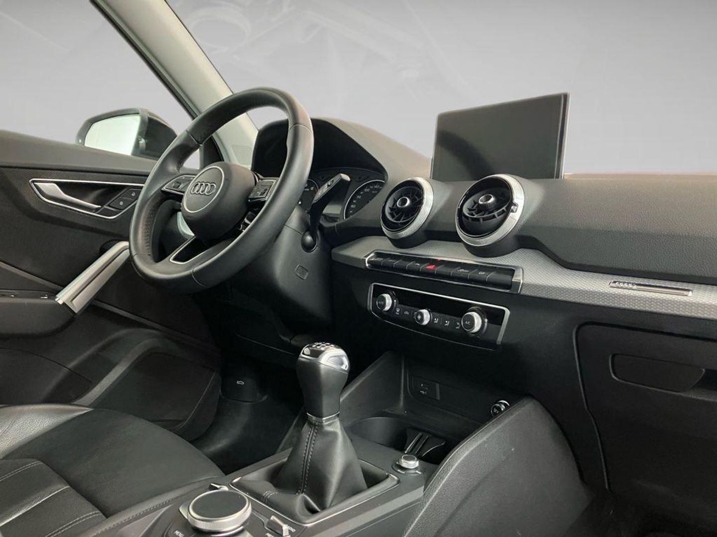 Audi Q2 Black line 35 TFSI 110 kW (150 CV)