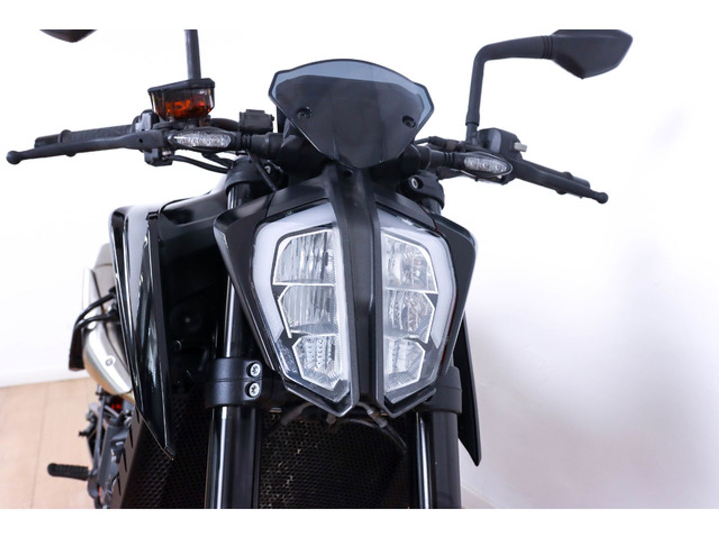 KTM Duke GP 890