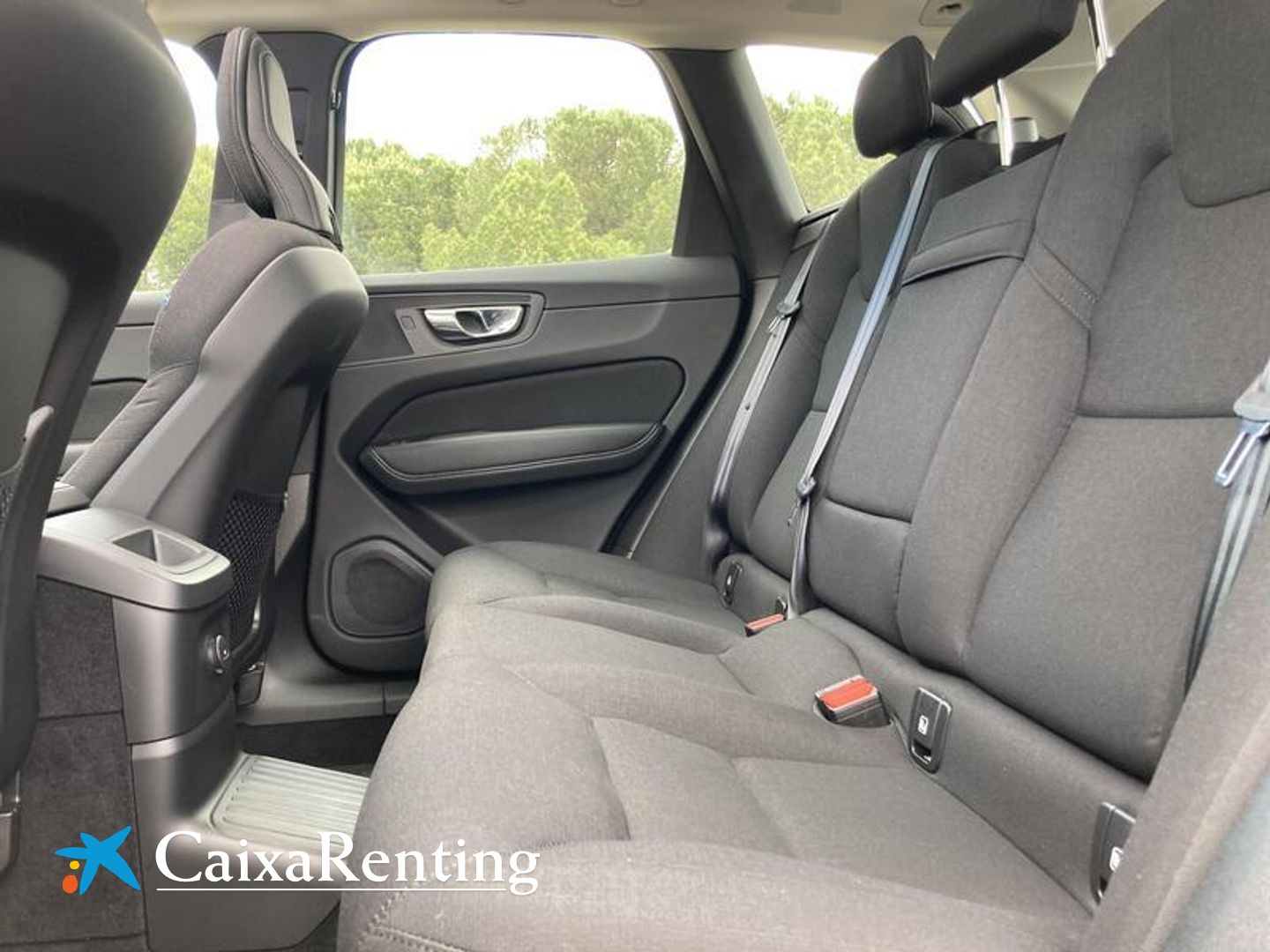 Volvo XC60 T6 Recharge R-Design Exp AWD Auto 250 kW (340 CV)