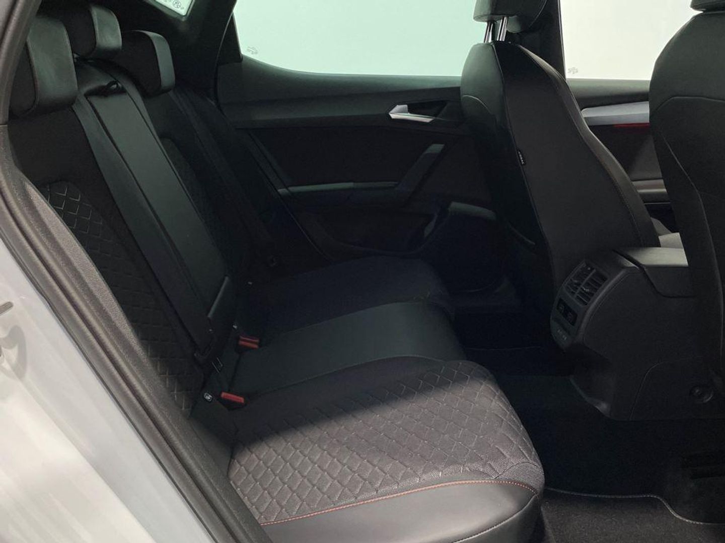 SEAT León 1.5 eTSI S&S FR Go L DSG 110 kW (150 CV)