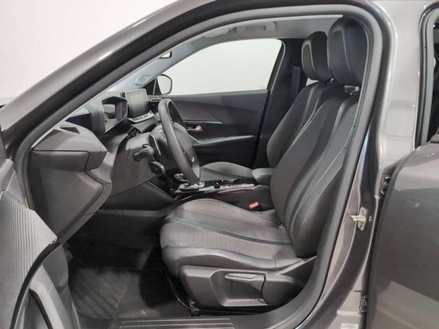 Peugeot 2008 BlueHDi 130 S&S Allure Pack EAT8 96 kW (130 CV)