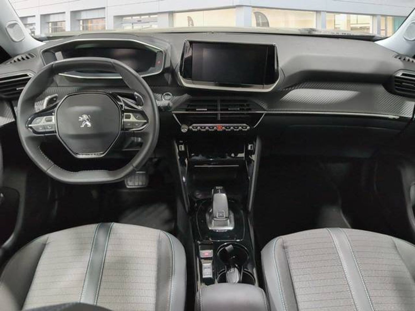 Peugeot 2008 BlueHDi 130 S&S Allure Pack EAT8 96 kW (130 CV)