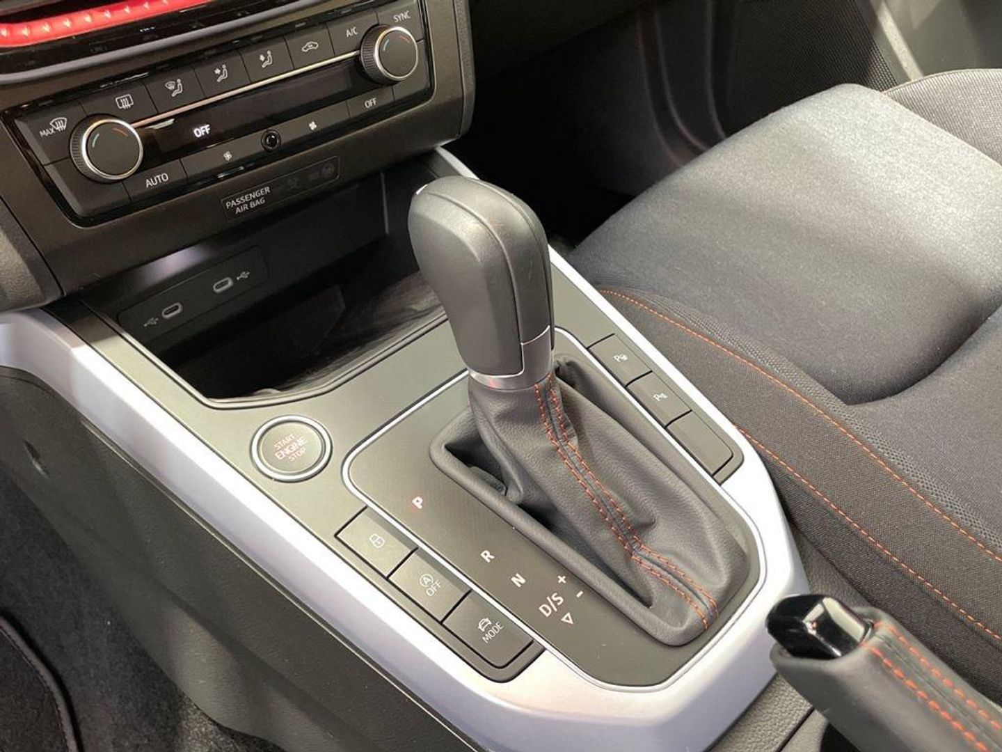 SEAT Arona 1.0 TSI FR XM DSG 81 kW (110 CV)