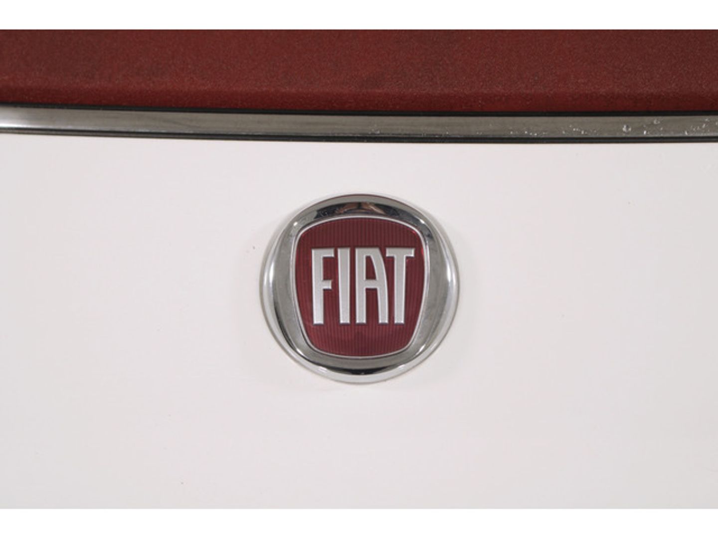 Fiat 500C 1.0 Hybrid Dolcevita 51 kW (70 CV)