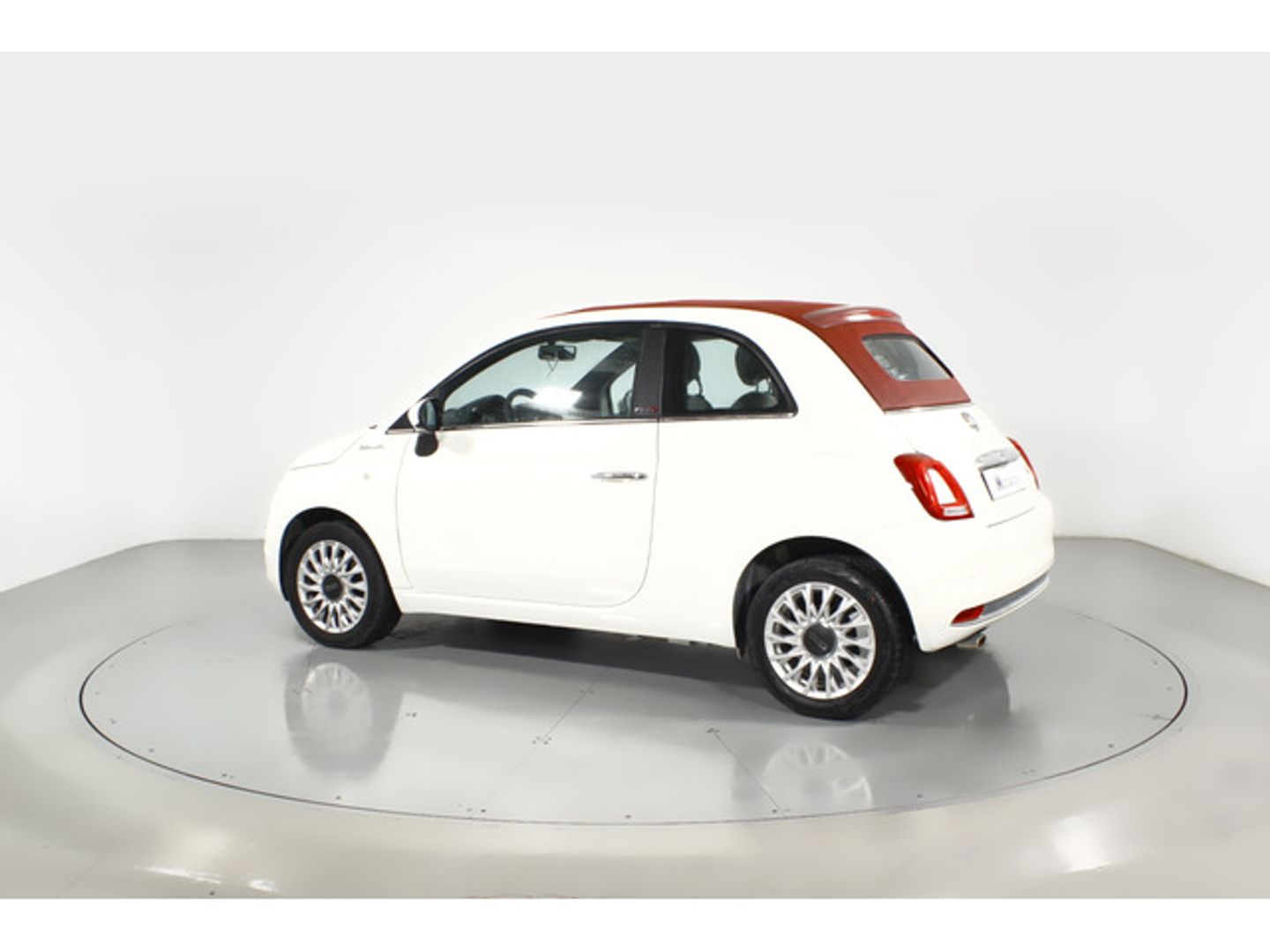 Fiat 500C 1.0 Hybrid Dolcevita 51 kW (70 CV)