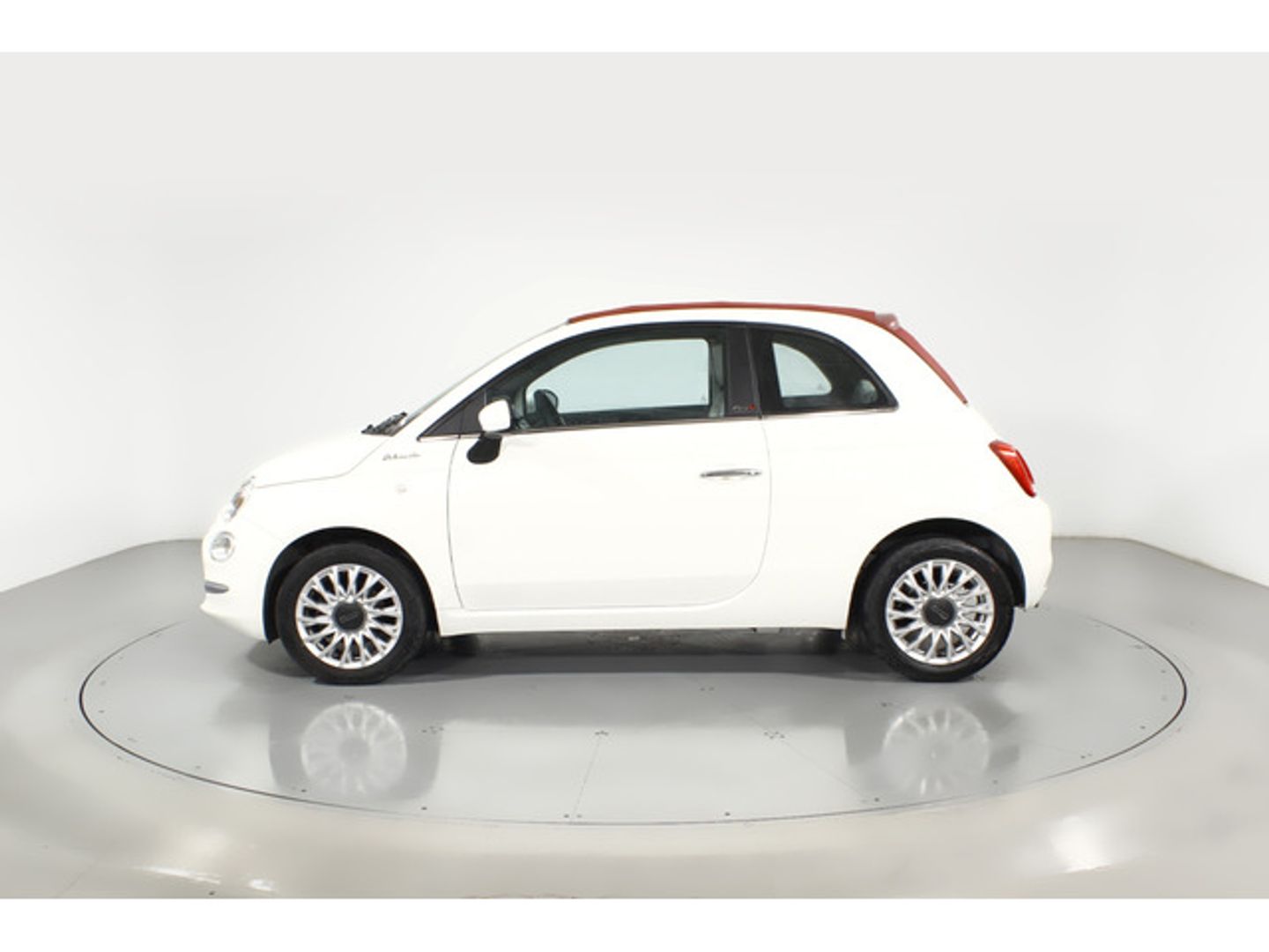 Fiat 500C 1.0 Hybrid Dolcevita 51 kW (70 CV)