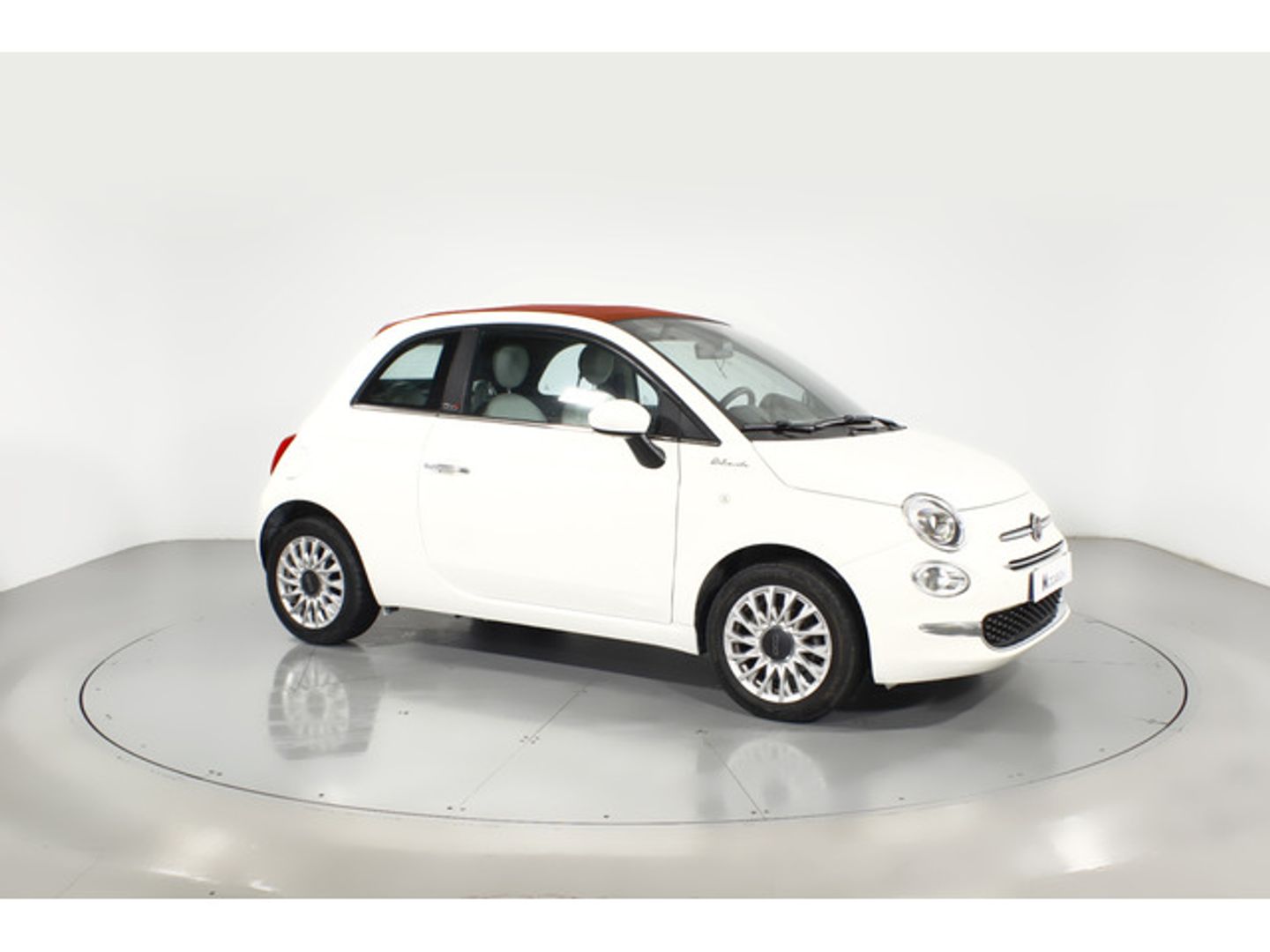 Fiat 500C 1.0 Hybrid Dolcevita 51 kW (70 CV)