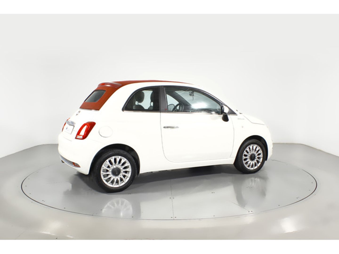 Fiat 500C 1.0 Hybrid Dolcevita 51 kW (70 CV)