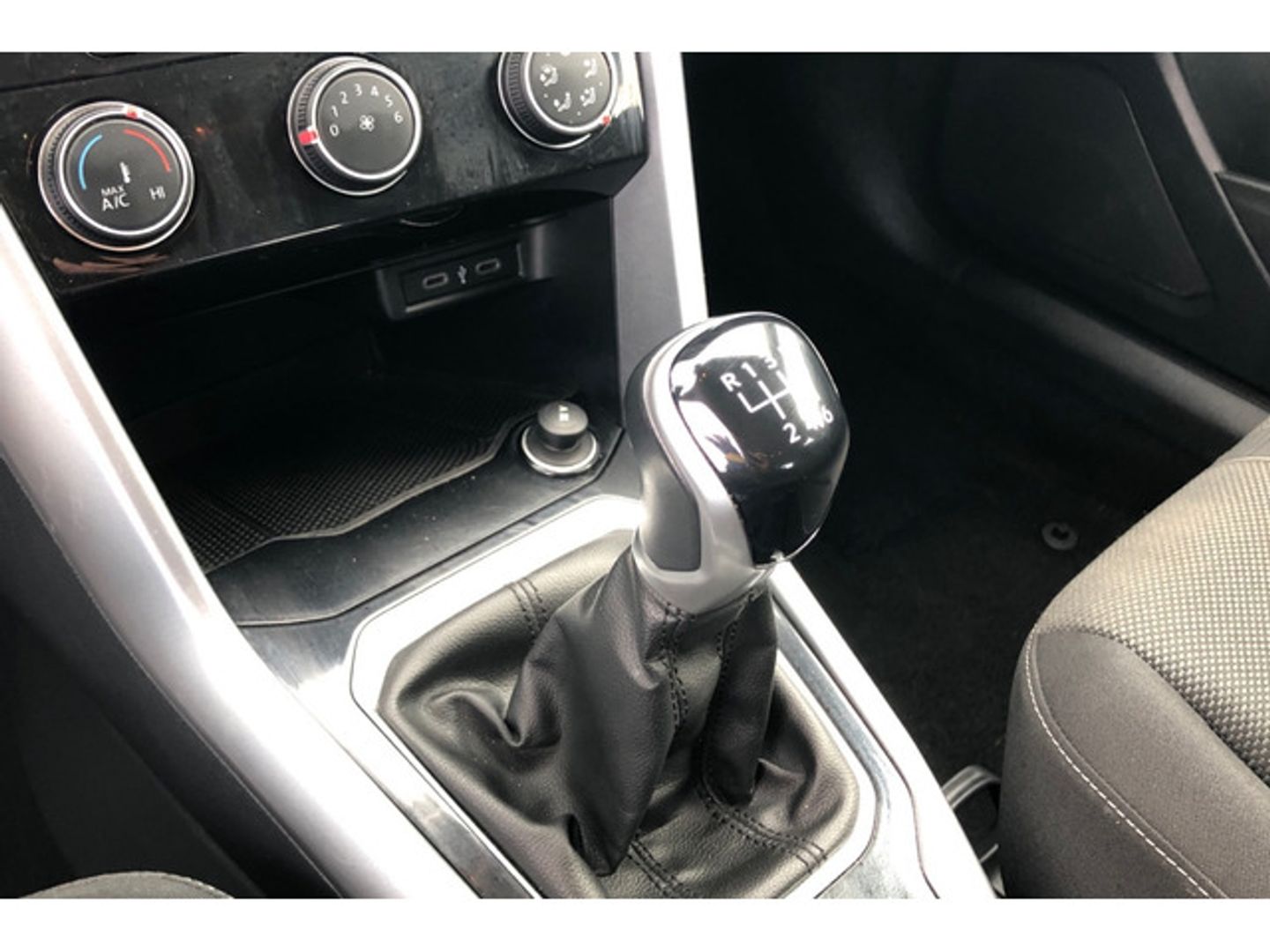 Volkswagen T-Roc Life 1.0 TSI 81 kW (110 CV)