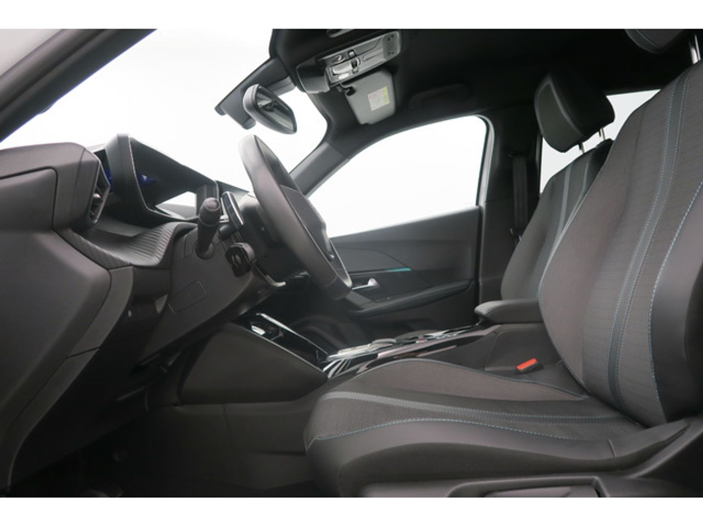 Peugeot 2008 BlueHDi 130 S&S Allure Pack EAT8 96 kW (130 CV)