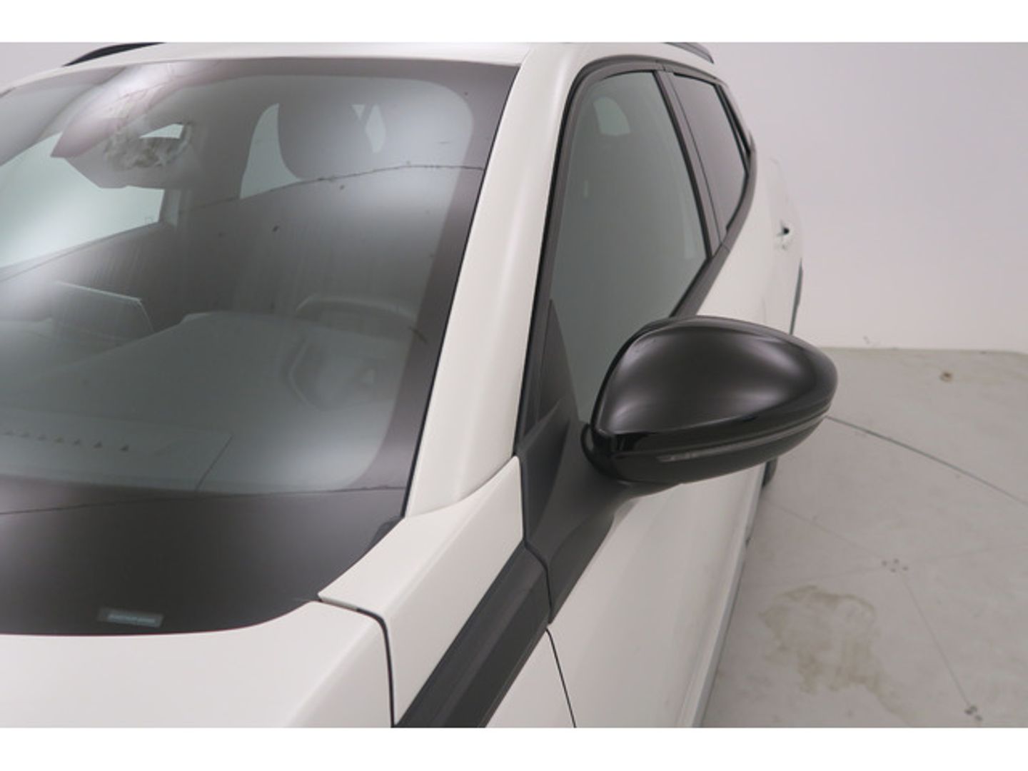 Peugeot 2008 BlueHDi 130 S&S Allure Pack EAT8 96 kW (130 CV)