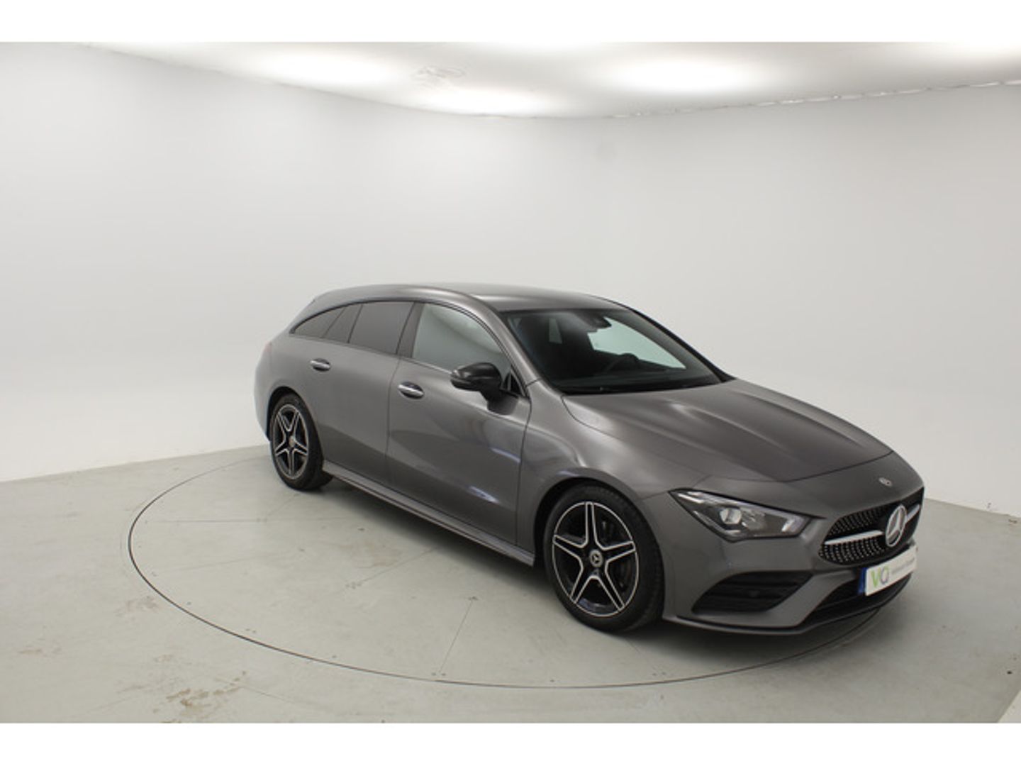 Mercedes-Benz CLA Shooting Brake 180 100 kW (136 CV)