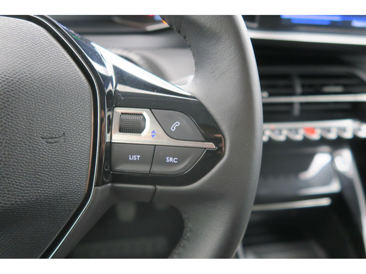 Peugeot 208 PureTech 100 Allure 75 kW (100 CV)