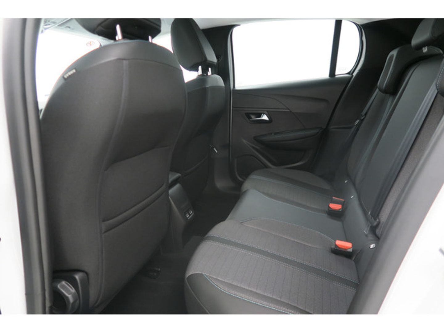 Peugeot 208 PureTech 100 Allure 75 kW (100 CV)