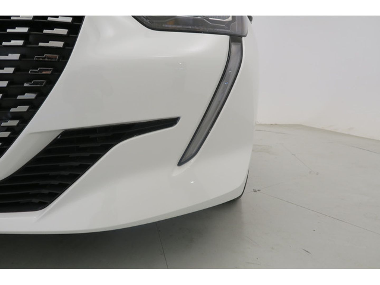 Peugeot 208 PureTech 100 Allure 75 kW (100 CV)