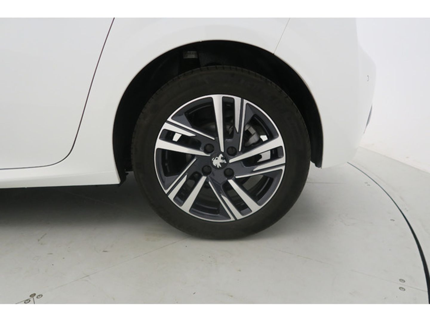 Peugeot 208 PureTech 100 Allure 75 kW (100 CV)