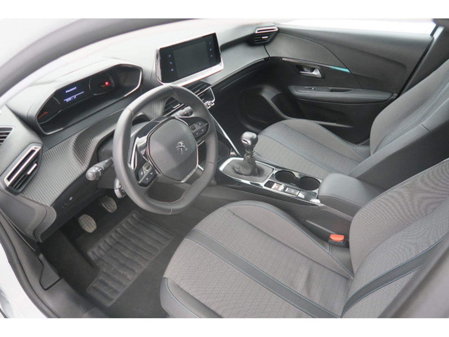 Peugeot 208 PureTech 100 Allure 75 kW (100 CV)