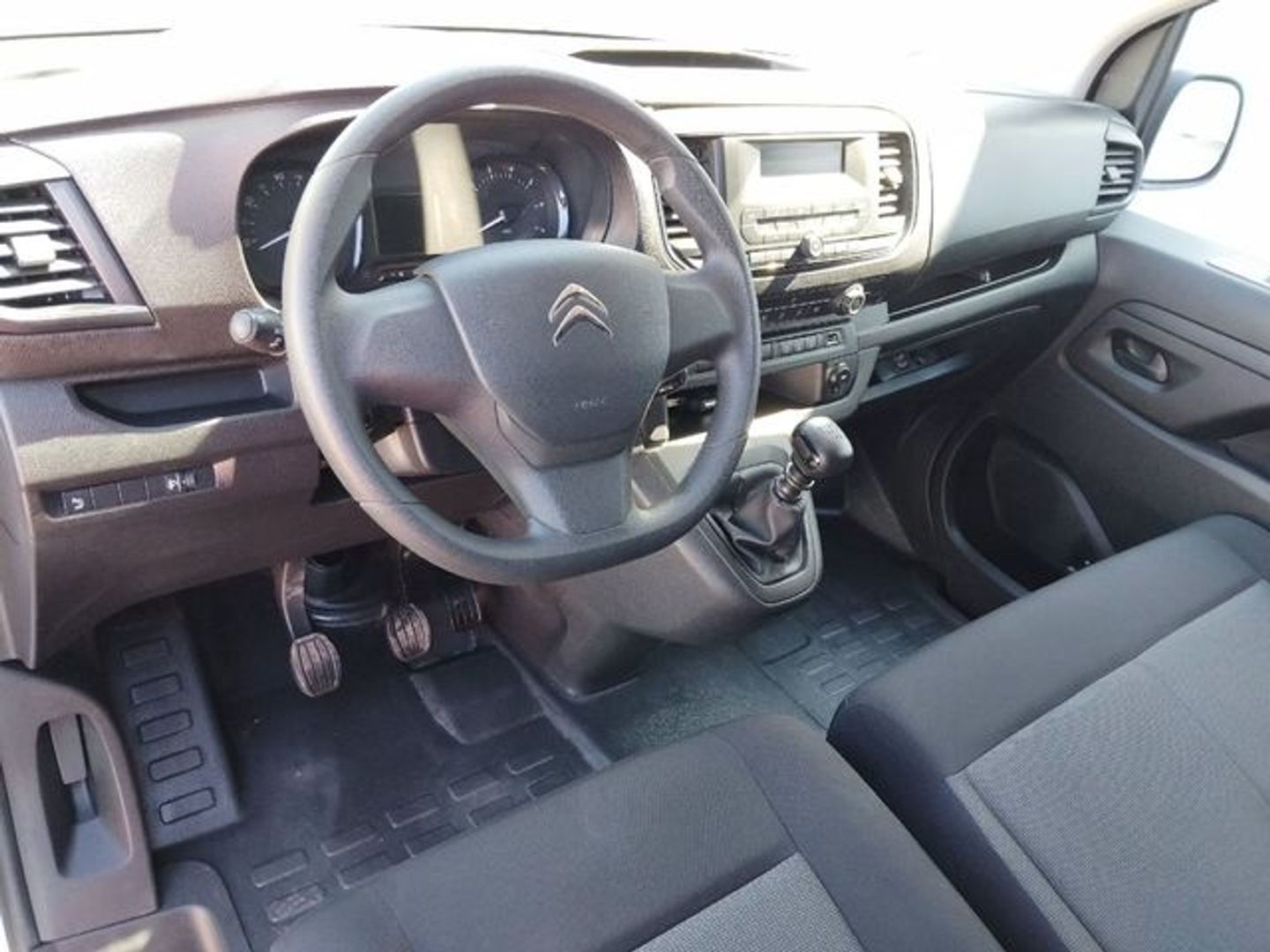 Citroen Jumpy Furgon BlueHDI 120 Talla M 88 kW (120 CV)