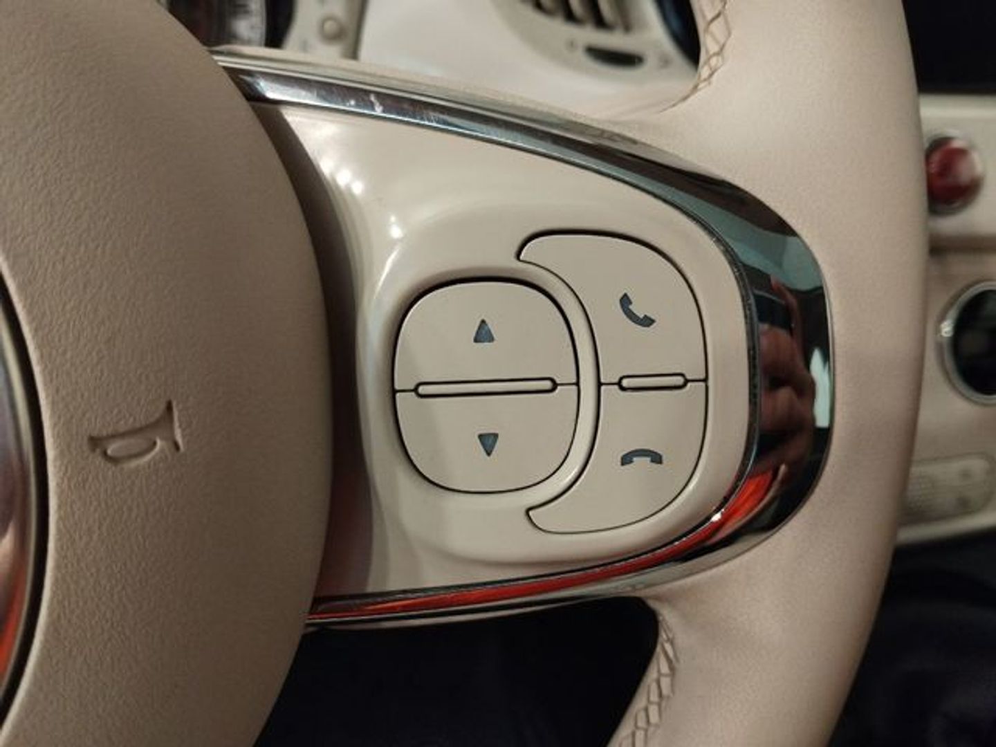 Fiat 500 1.0 Hybrid Dolcevita 51 kW (70 CV)