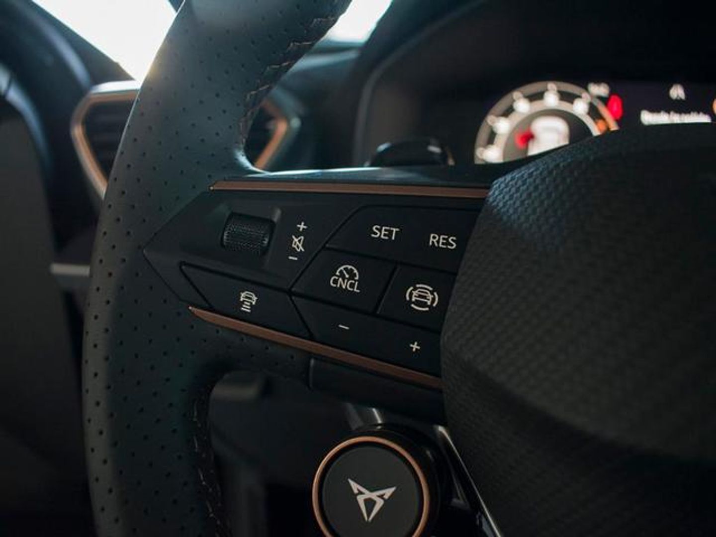 CUPRA Formentor 1.5 eTSI DSG 110 kW (150 CV)