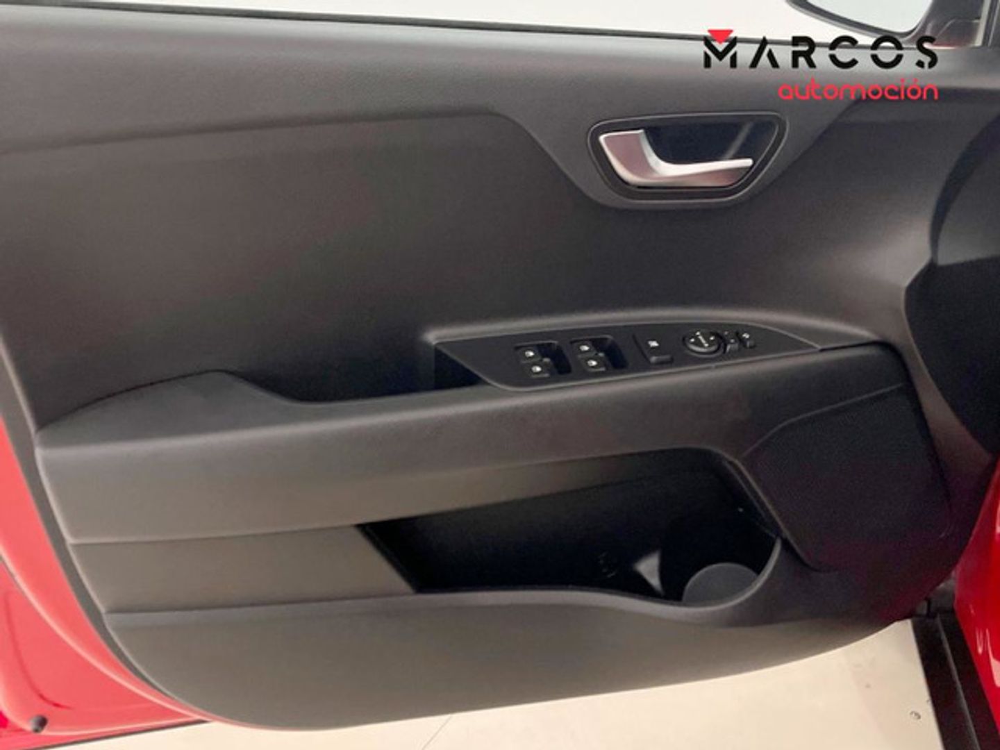 Kia Stonic 1.0 T-GDi MHEV Drive iMT 74 kW (100 CV)