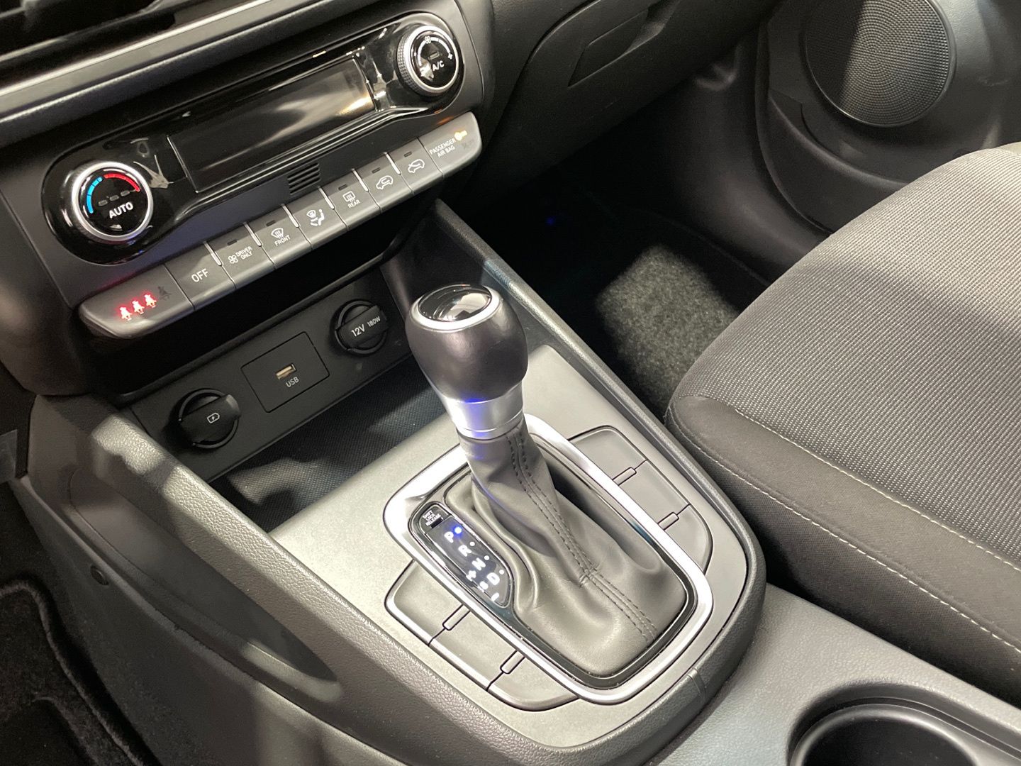 Hyundai Kona 1.6 GDI HEV Maxx DCT 104 kW (141 CV)