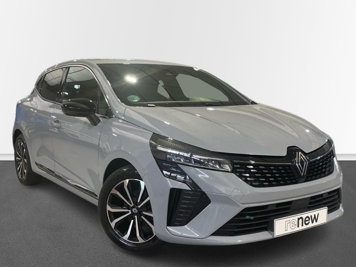 Renault Clio Techno TCe 66 kW (90 CV) Gris Sedan
