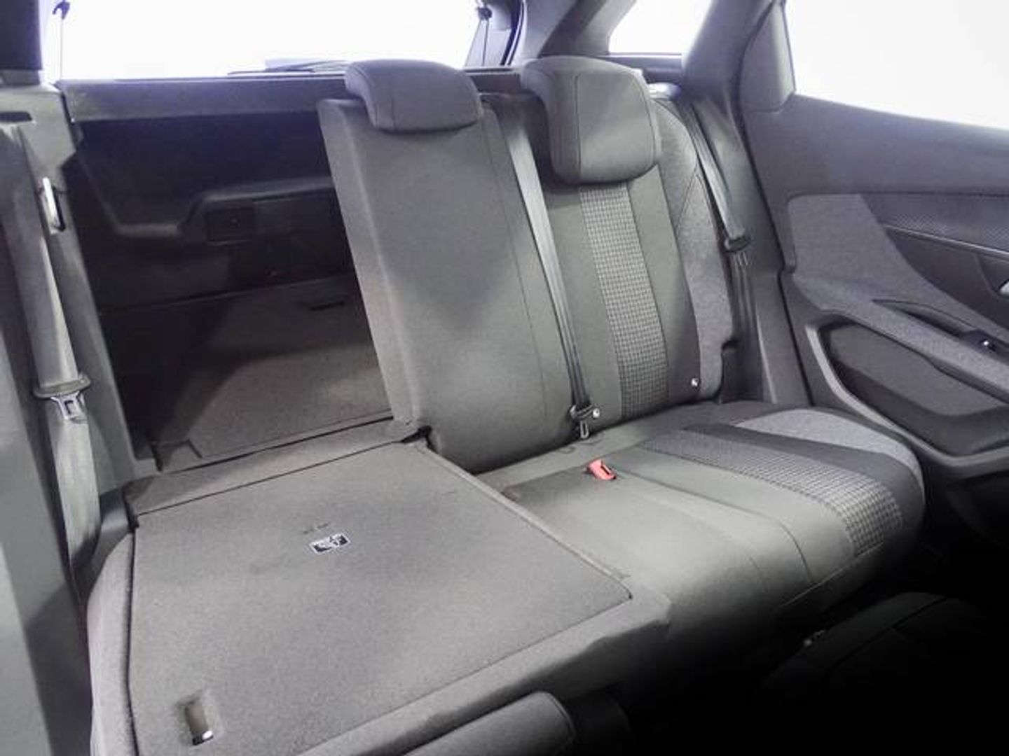 Peugeot 3008 PureTech 130 S&S Active Pack 96 kW (130 CV)