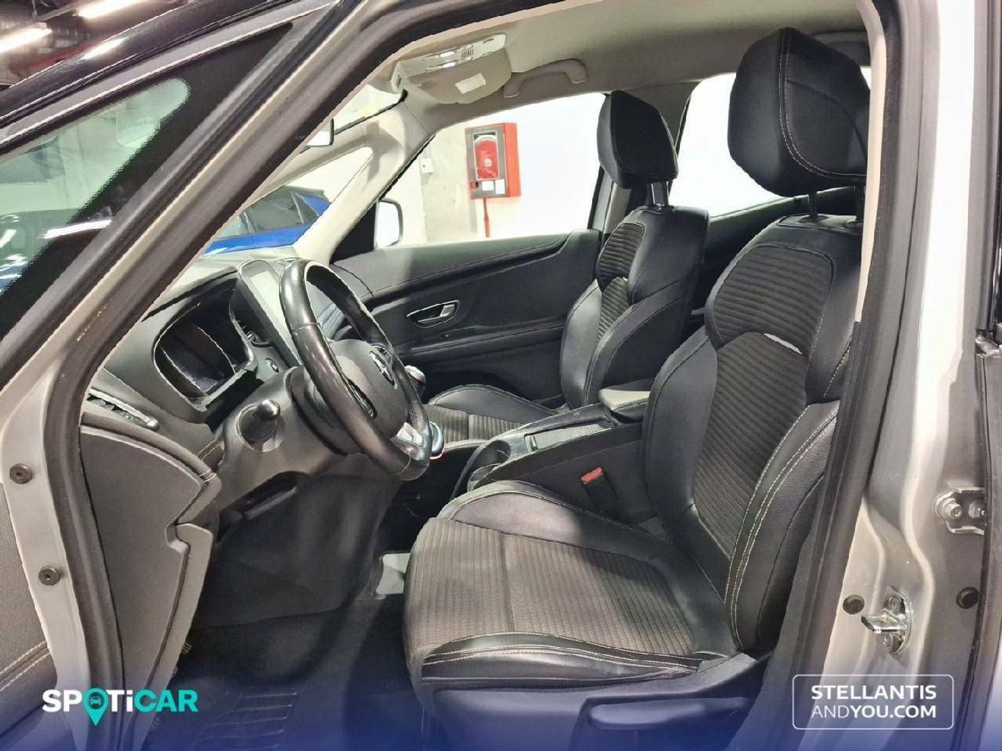 Renault Scenic Zen TCe 103 kW (140 CV) GPF