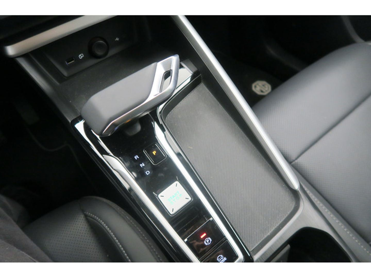 MG ZS 1.5 Hybrid Luxury 145 kW (197 CV)