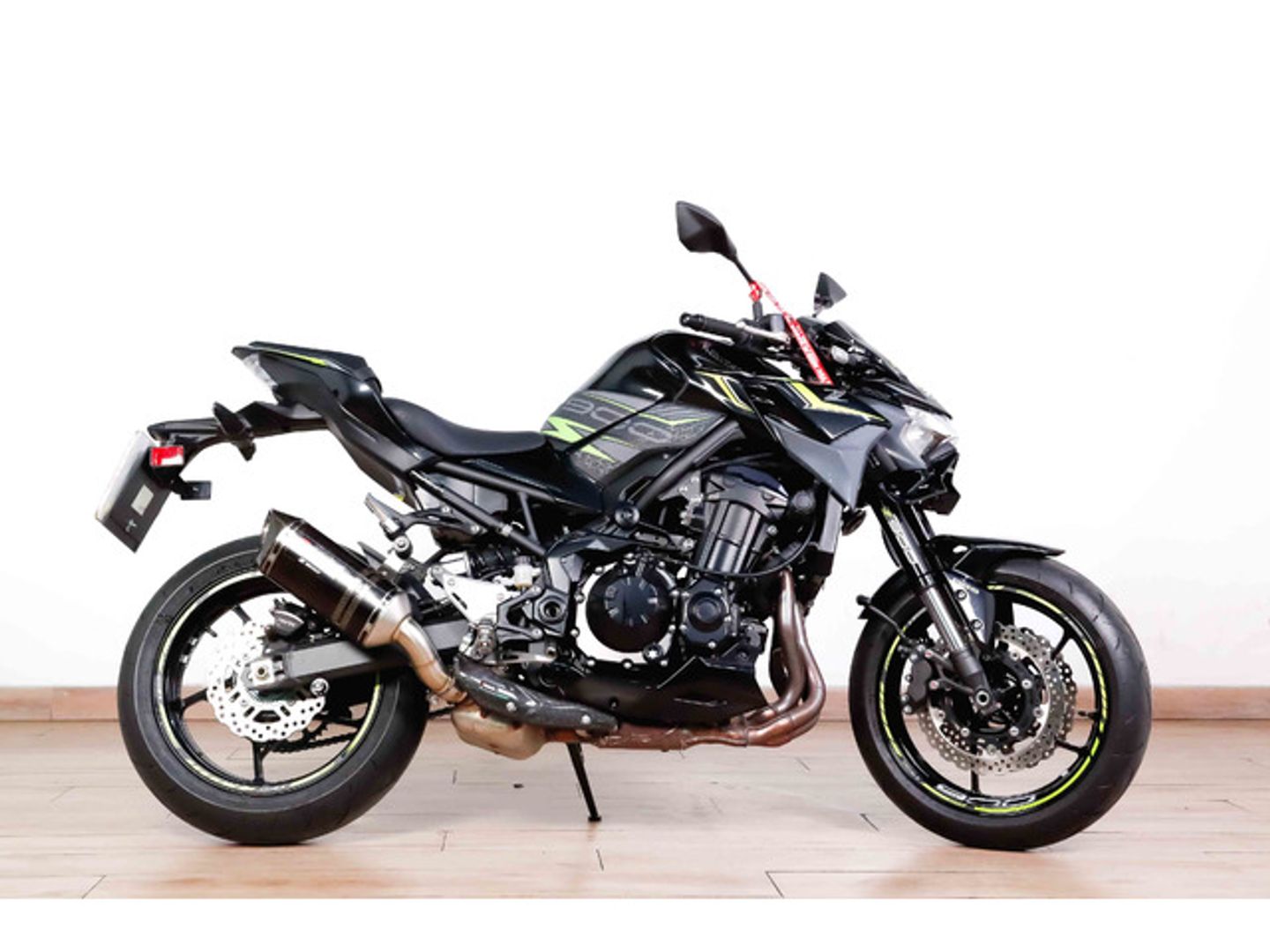 Kawasaki Z900 Negro Motorcycle
