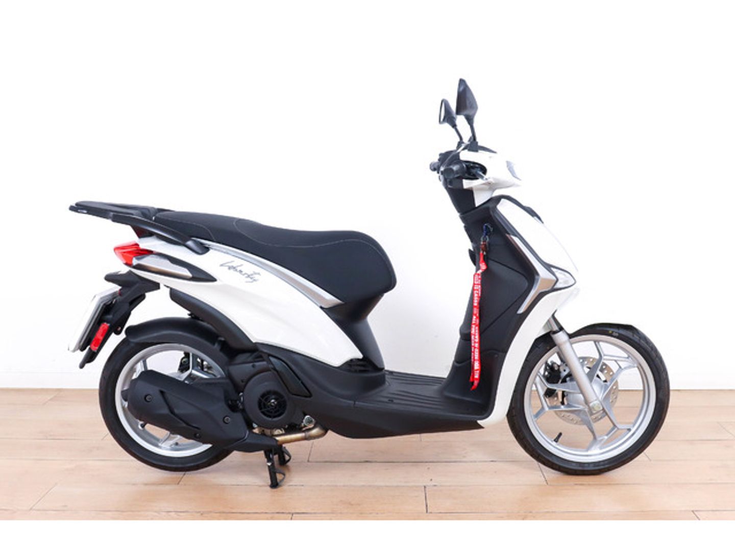 Piaggio LIBERTY Blanco Motorcycle