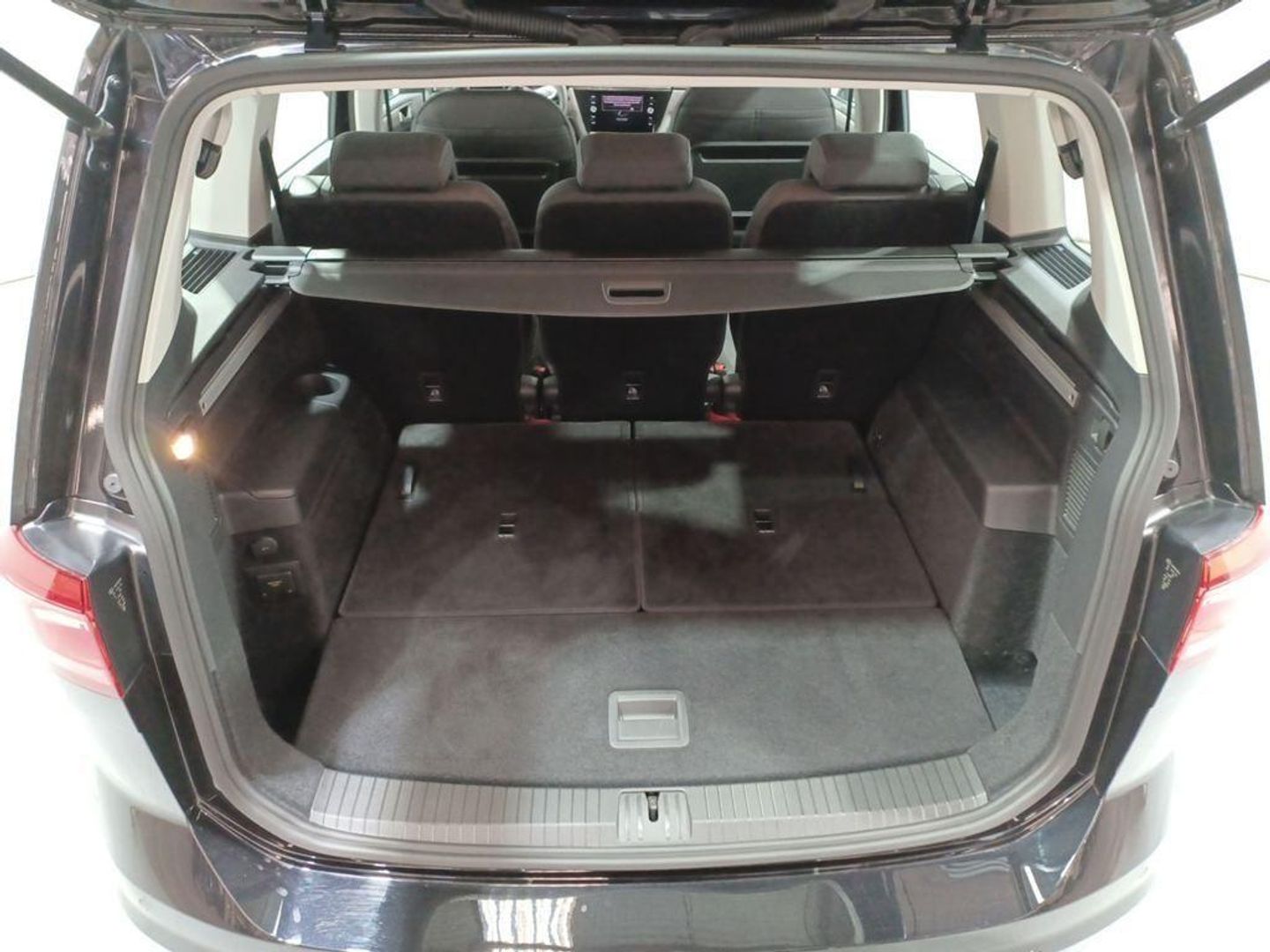 Volkswagen Touran Advance 1.5 TSI 110 kW (150 CV) DSG