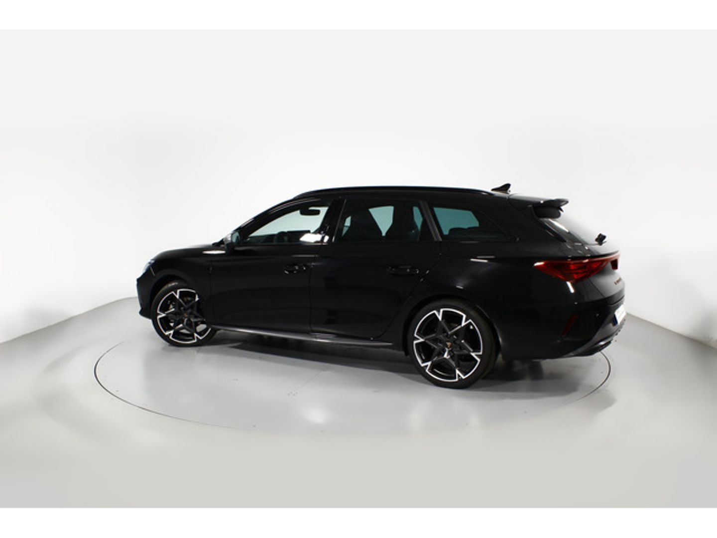 CUPRA Leon Sportstourer 1.5 eTSI Launch Edition DSG 110 kW (150 CV)