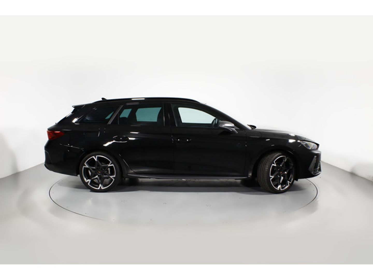 CUPRA Leon Sportstourer 1.5 eTSI Launch Edition DSG 110 kW (150 CV)