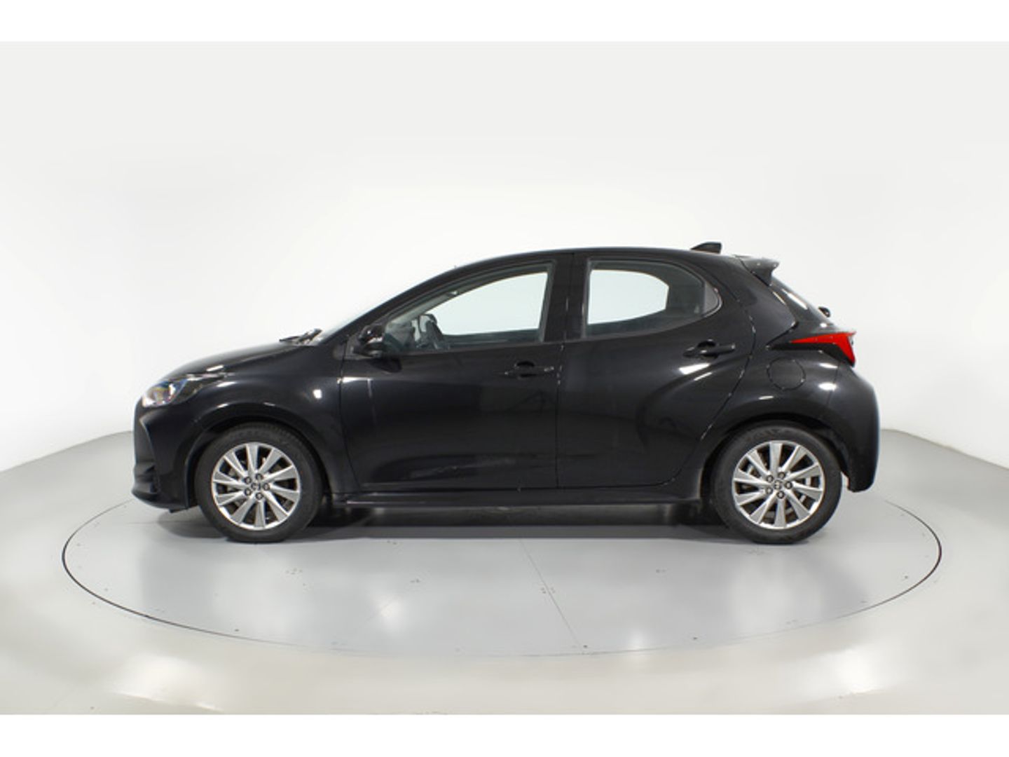 Toyota Yaris 120H Active Tech 85 kW (116 CV)