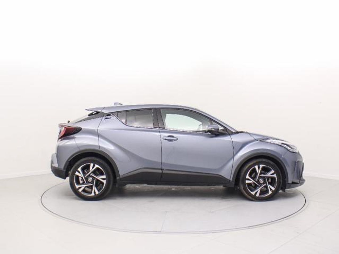 Toyota C-HR 1.8 125H Advance 90 kW (122 CV)