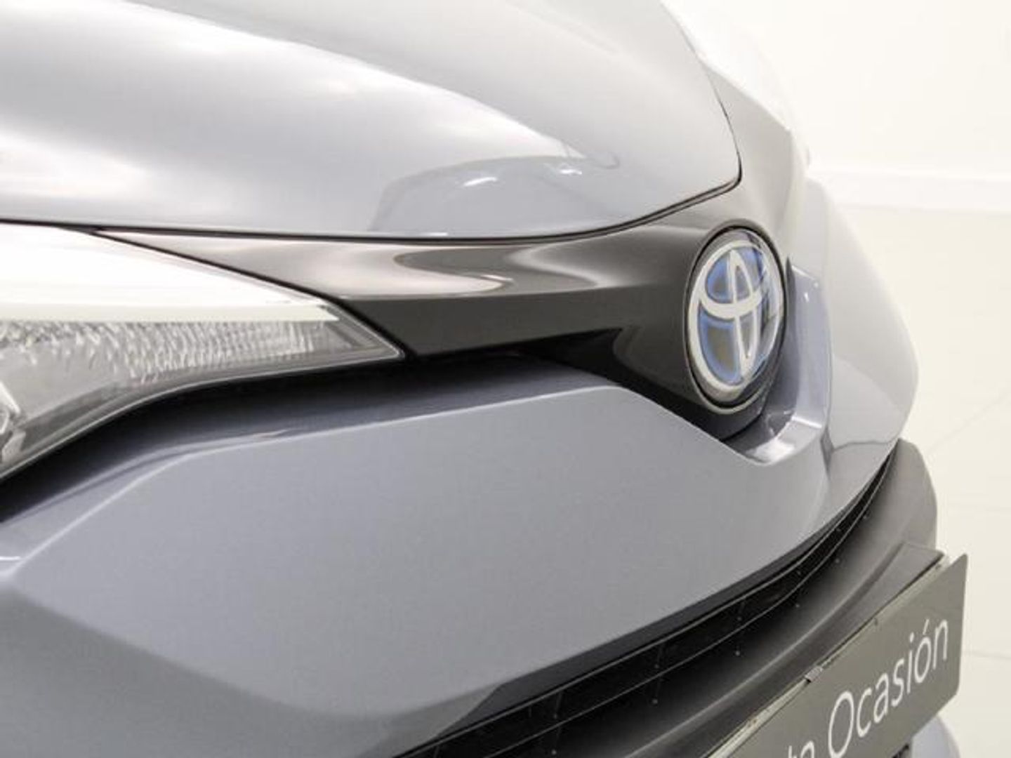 Toyota C-HR 1.8 125H Advance 90 kW (122 CV)