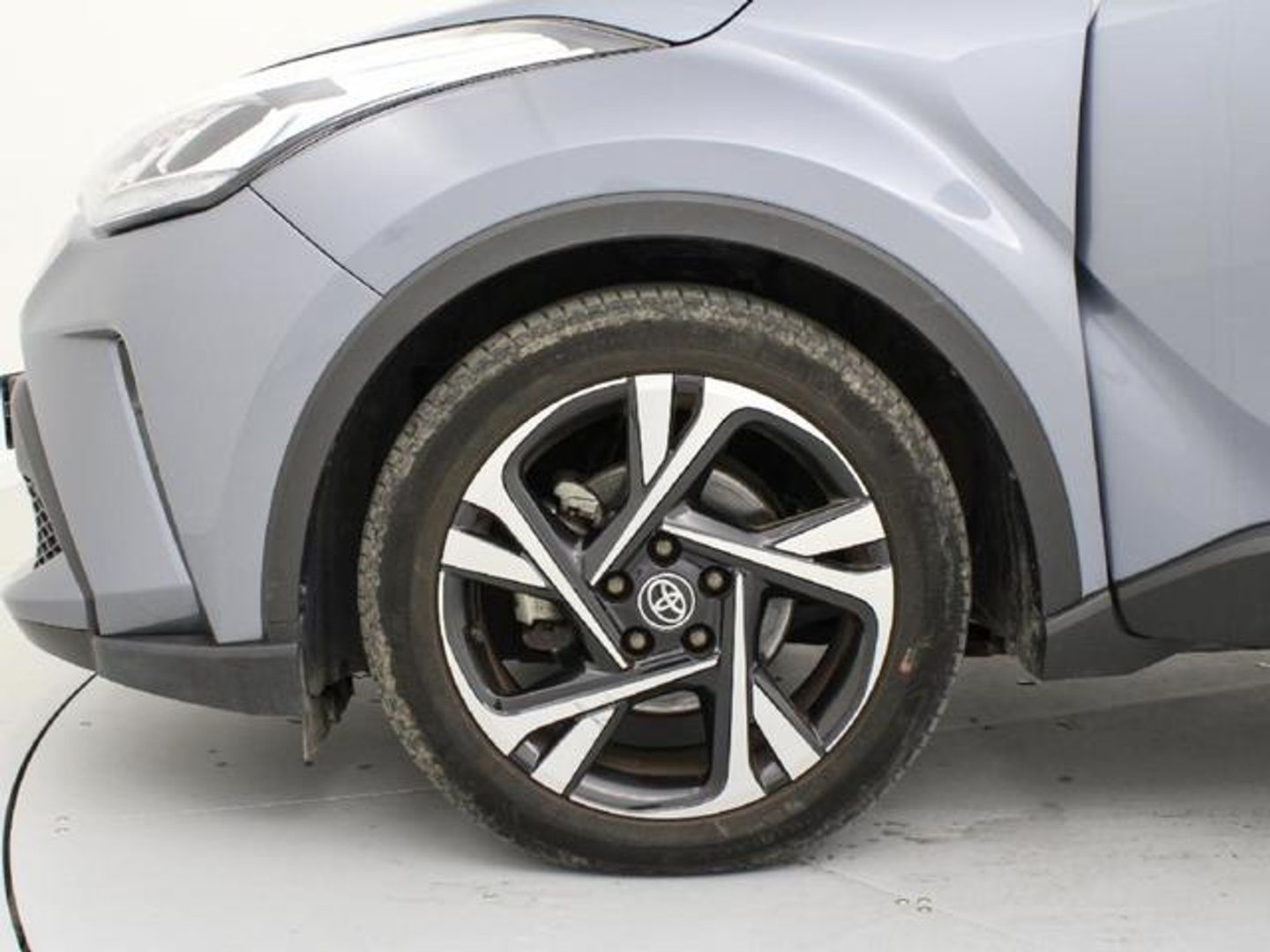 Toyota C-HR 1.8 125H Advance 90 kW (122 CV)
