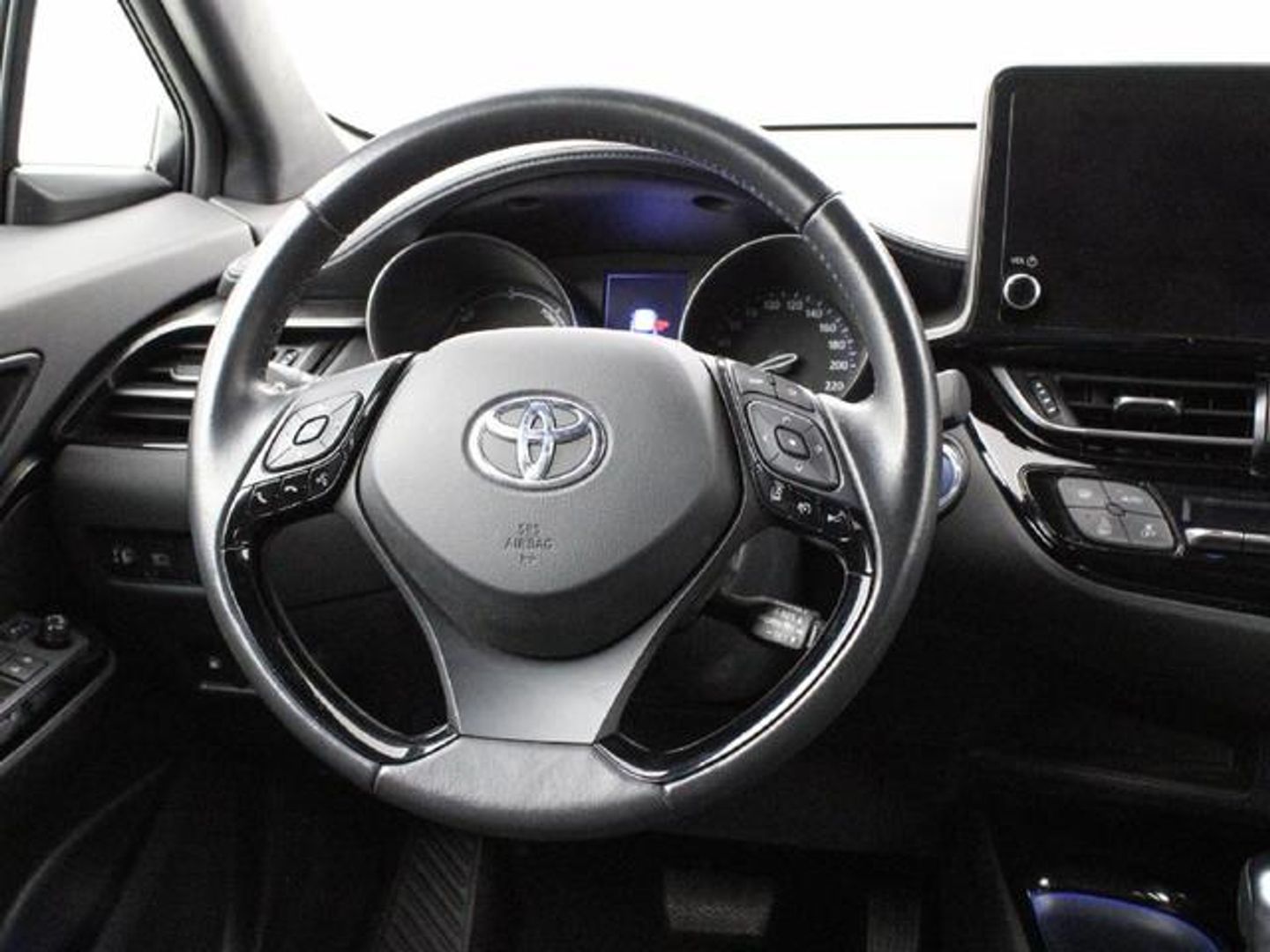Toyota C-HR 1.8 125H Advance 90 kW (122 CV)