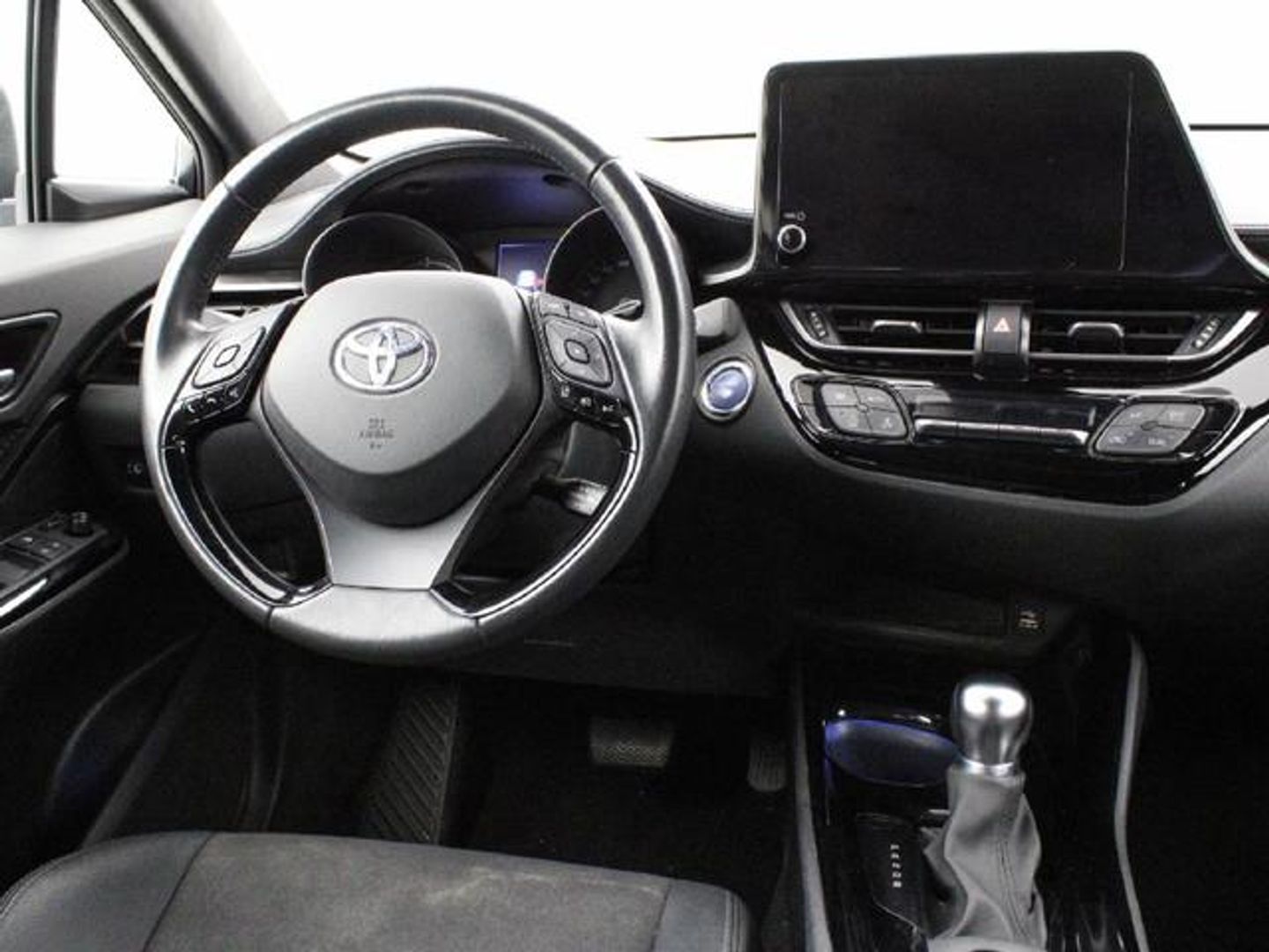 Toyota C-HR 1.8 125H Advance 90 kW (122 CV)