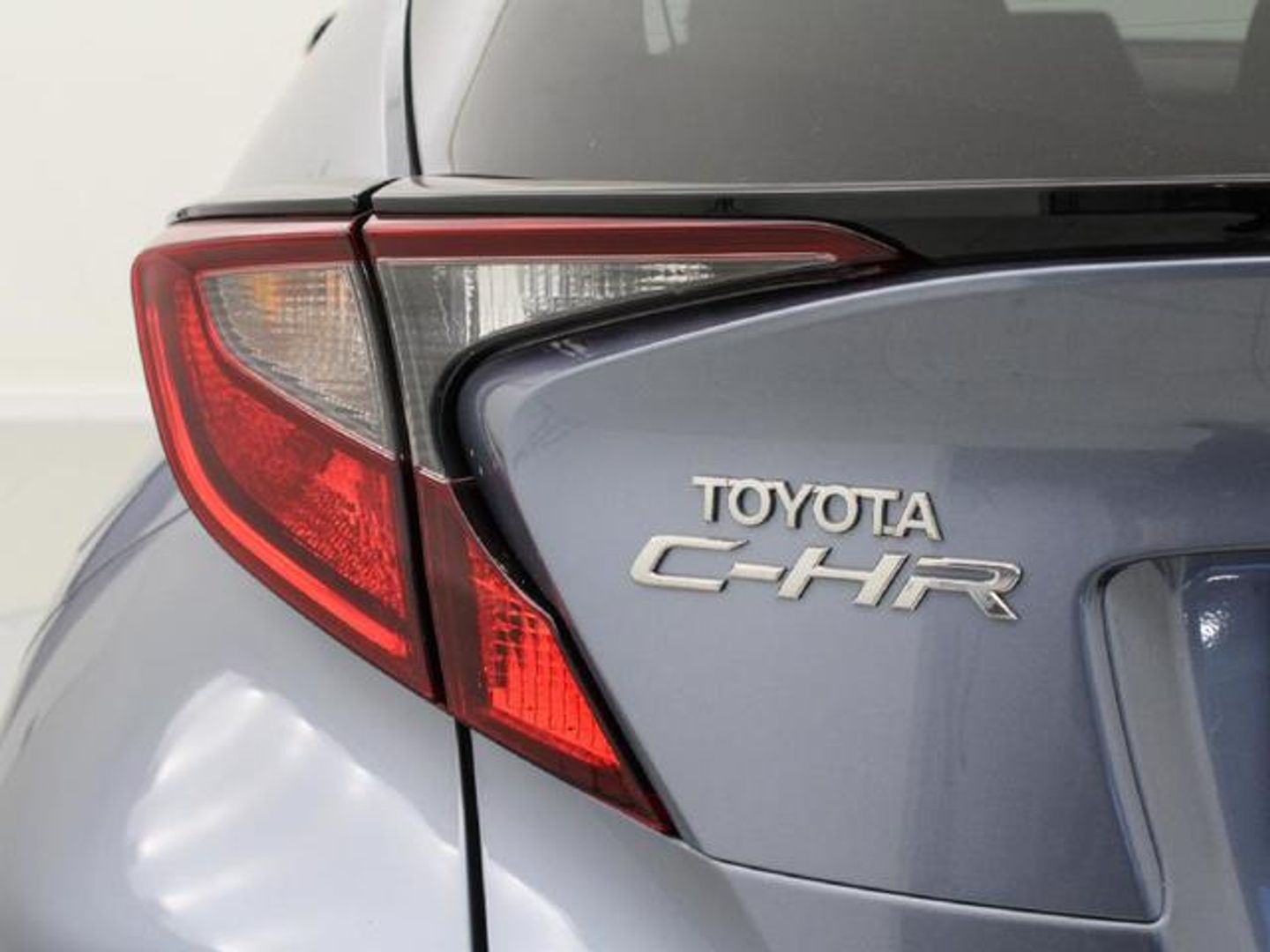 Toyota C-HR 1.8 125H Advance 90 kW (122 CV)