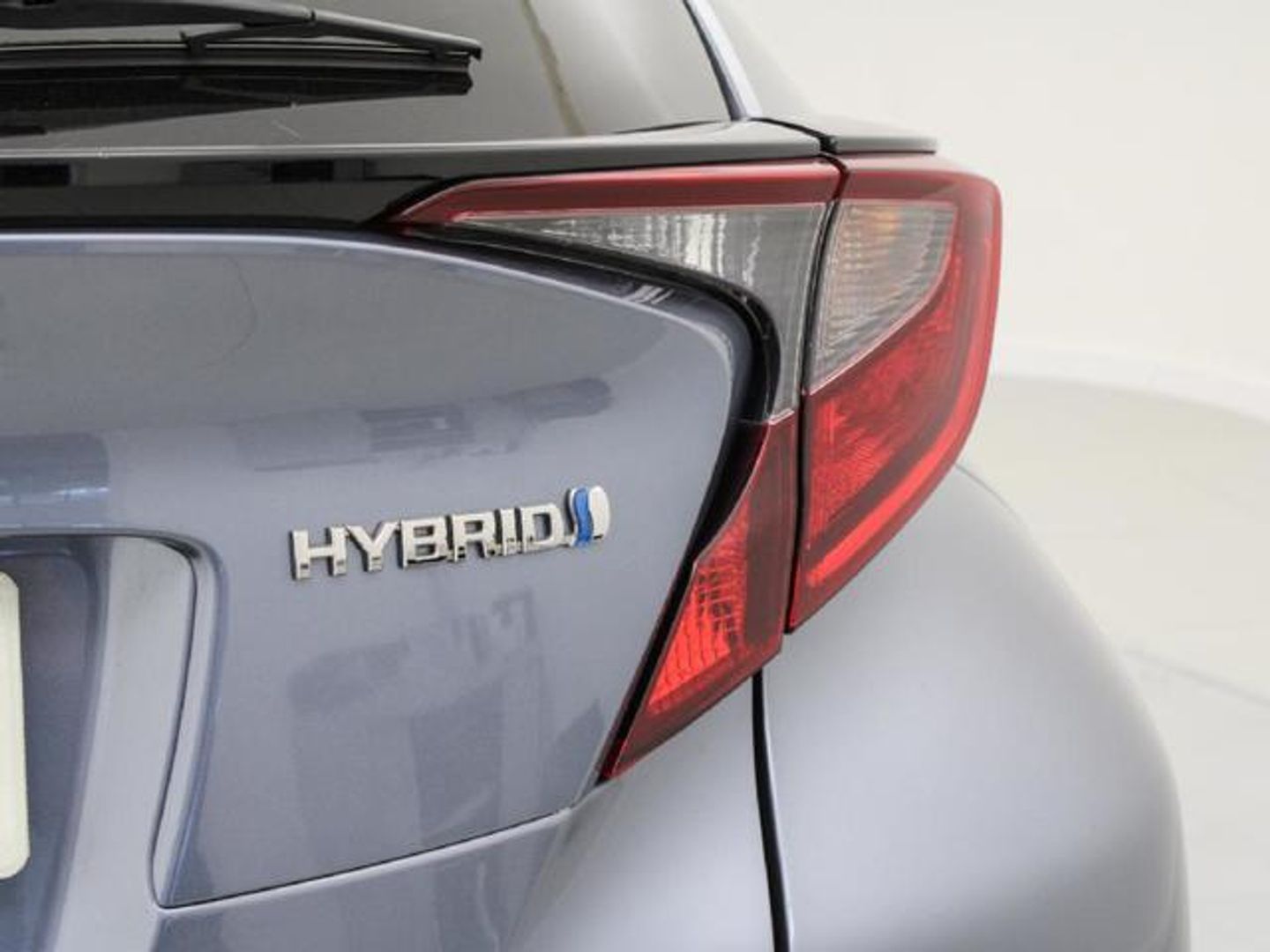 Toyota C-HR 1.8 125H Advance 90 kW (122 CV)