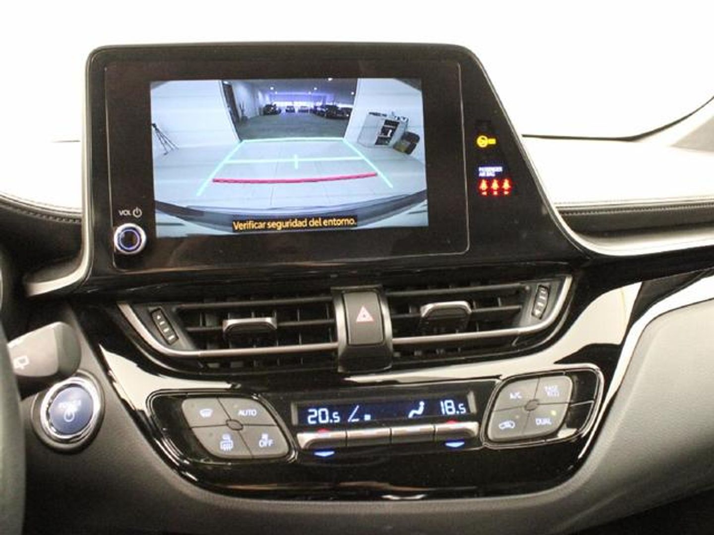 Toyota C-HR 1.8 125H Advance 90 kW (122 CV)