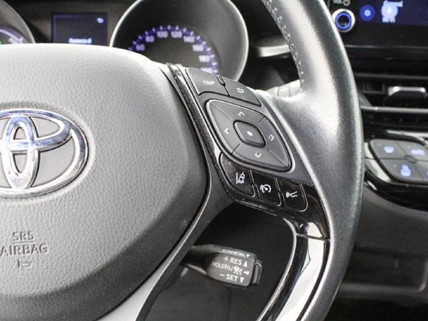 Toyota C-HR 1.8 125H Advance 90 kW (122 CV)