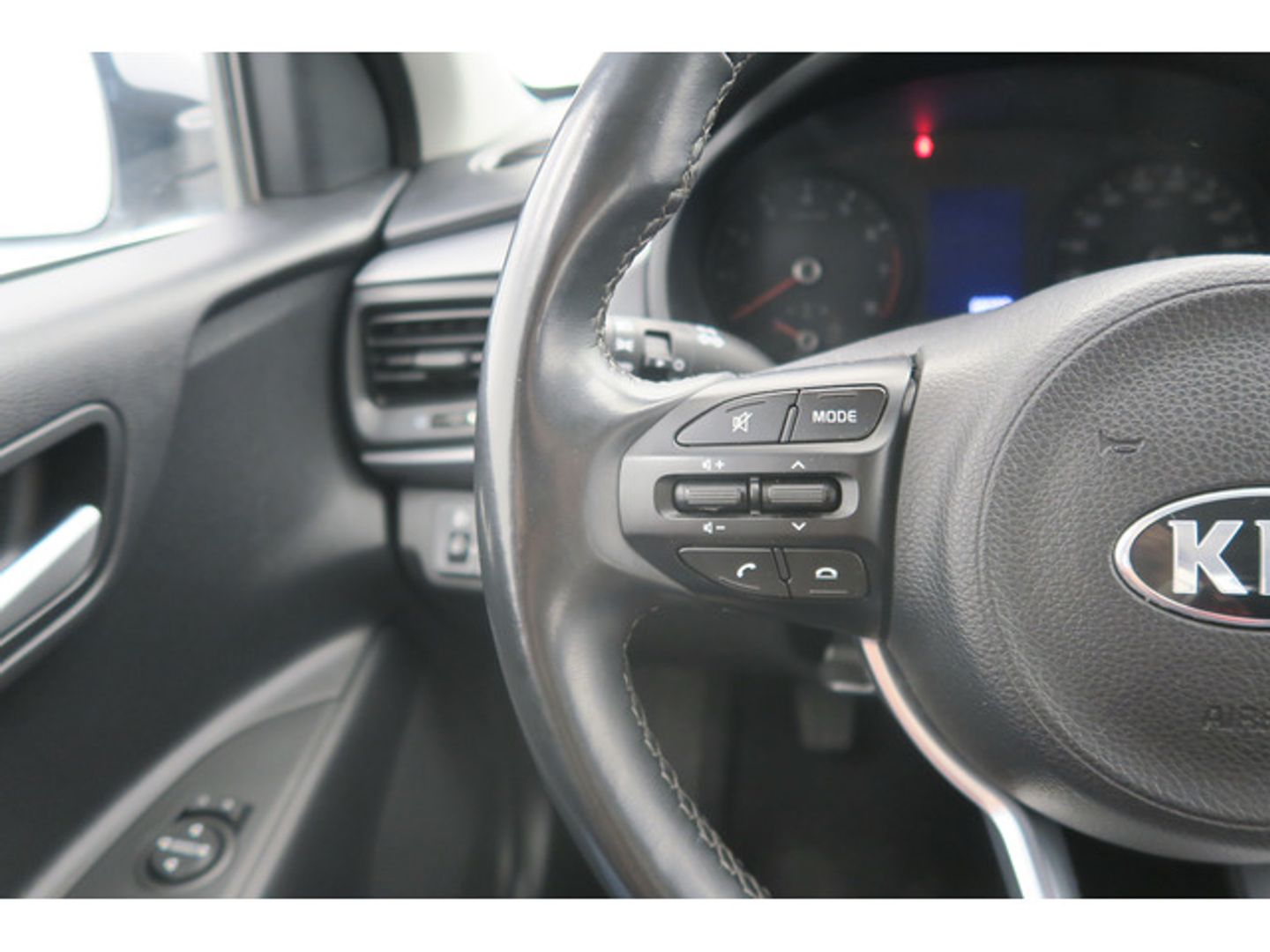 Kia Rio 1.2 DPi Concept 62 kW (84 CV)